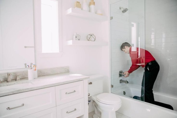 Why Hire Professional Plumber for Your Bathroom Remodel